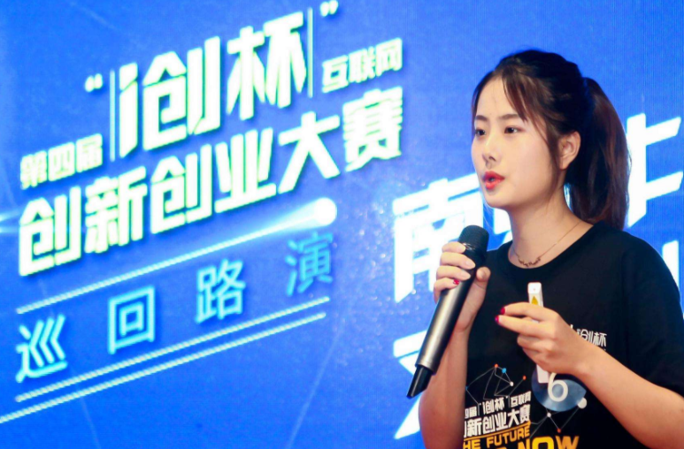 “郁金香墙纸加盟电话 联系方法”